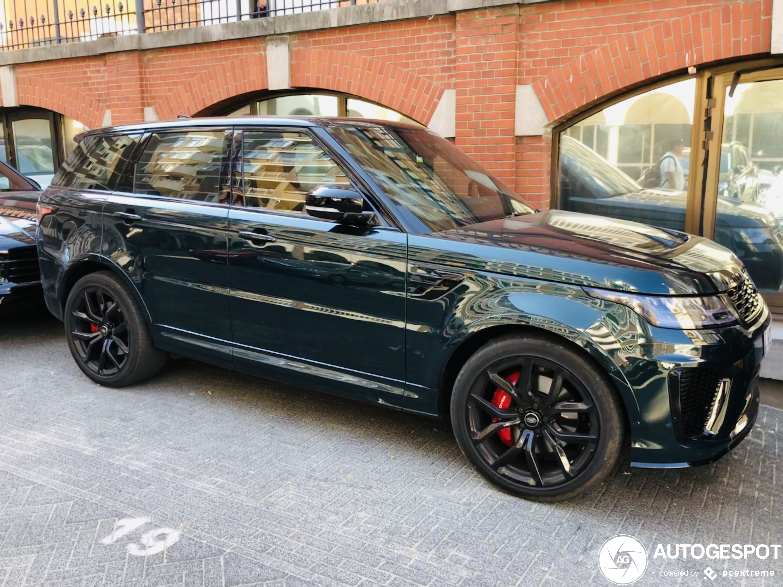 Land Rover Range Rover Sport SVR 2018