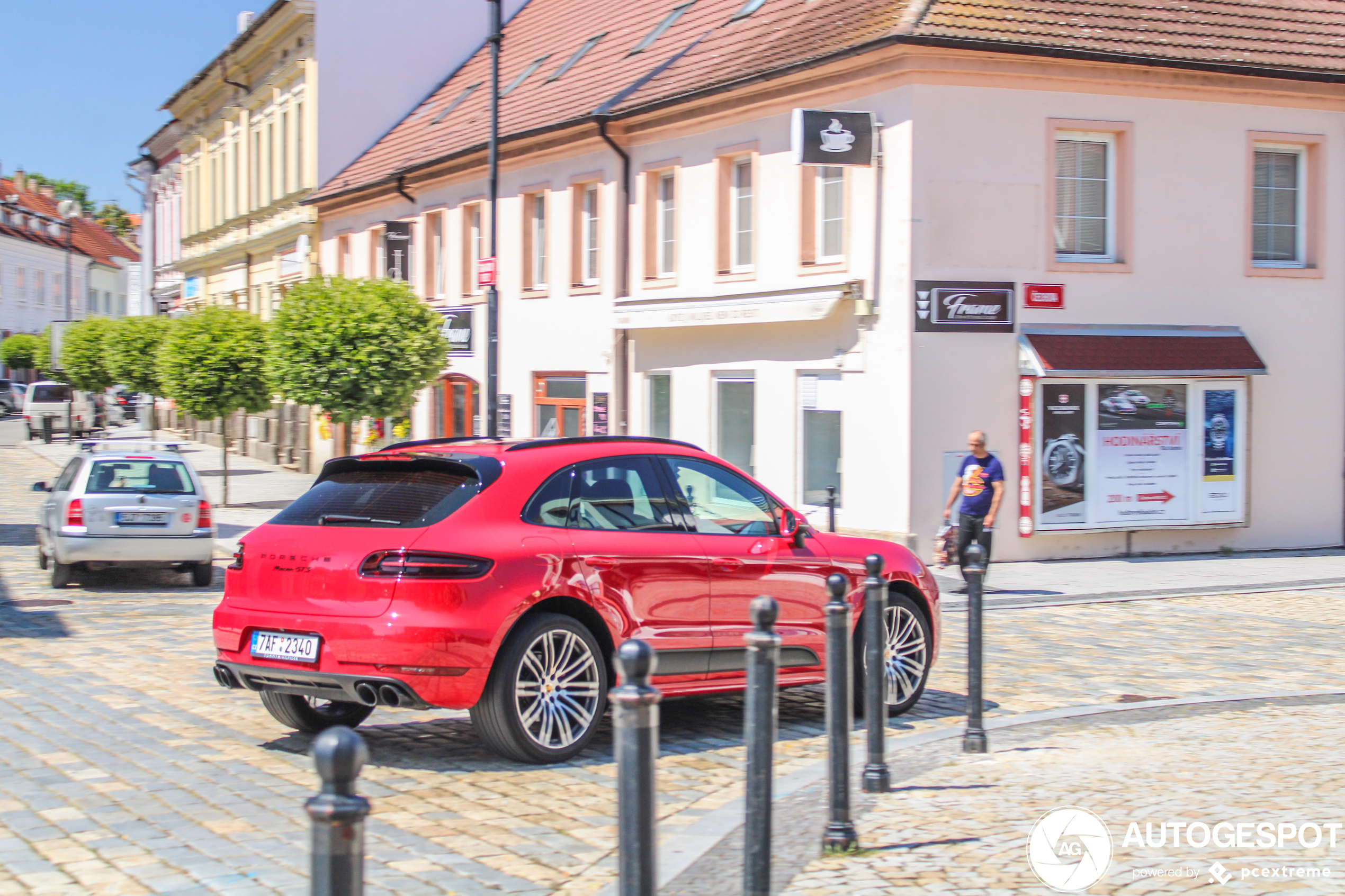 Porsche 95B Macan GTS