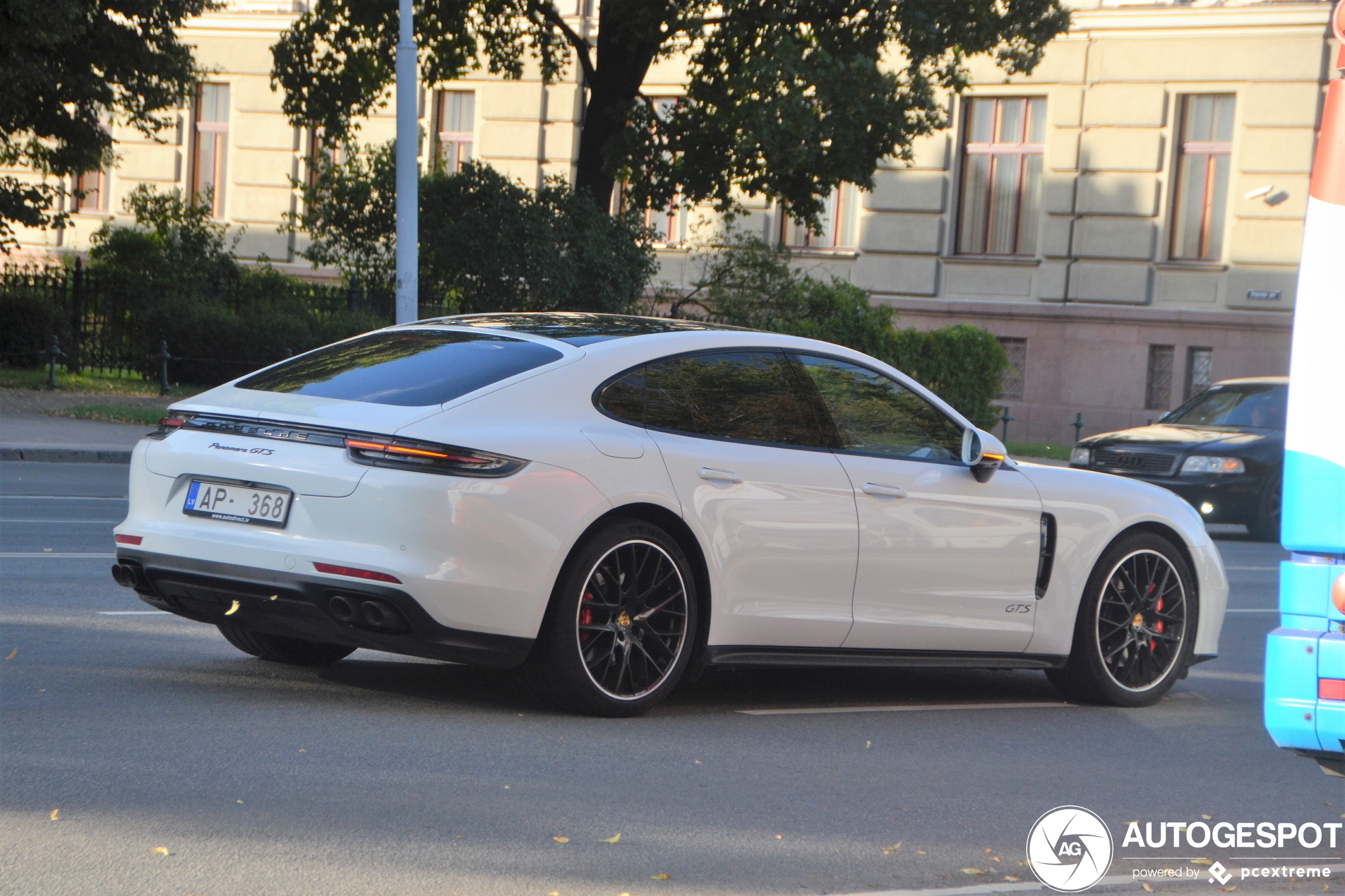 Porsche 971 Panamera GTS MkI