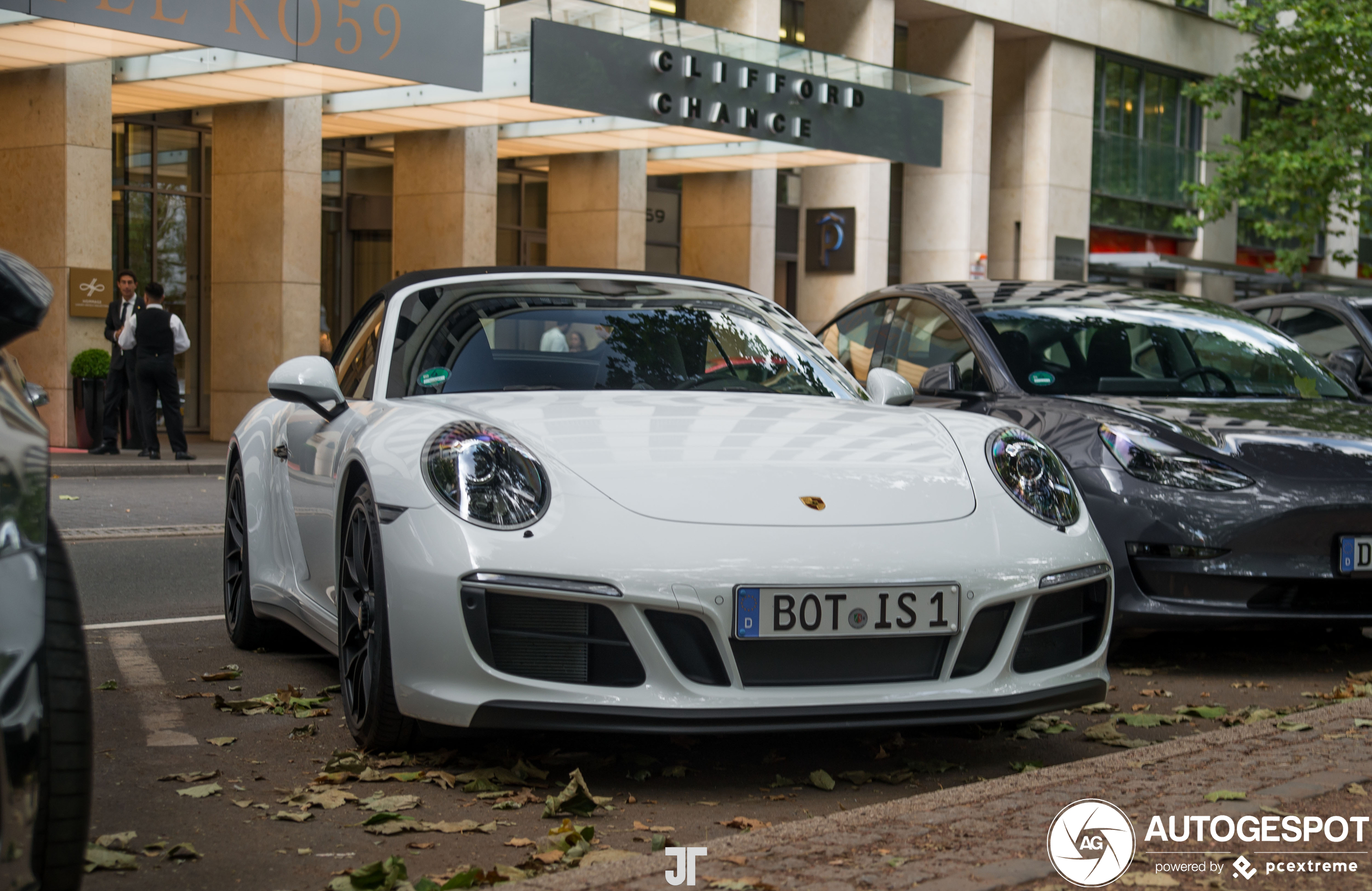 Porsche 991 Carrera 4 GTS Cabriolet MkII