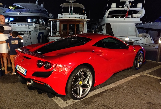 Ferrari F8 Tributo