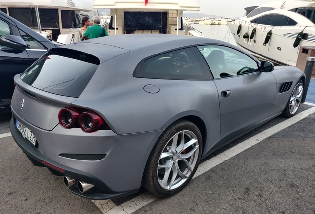 Ferrari GTC4Lusso