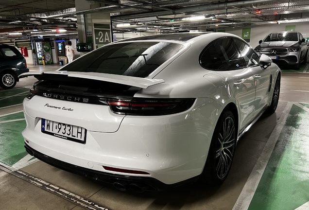 Porsche 971 Panamera Turbo