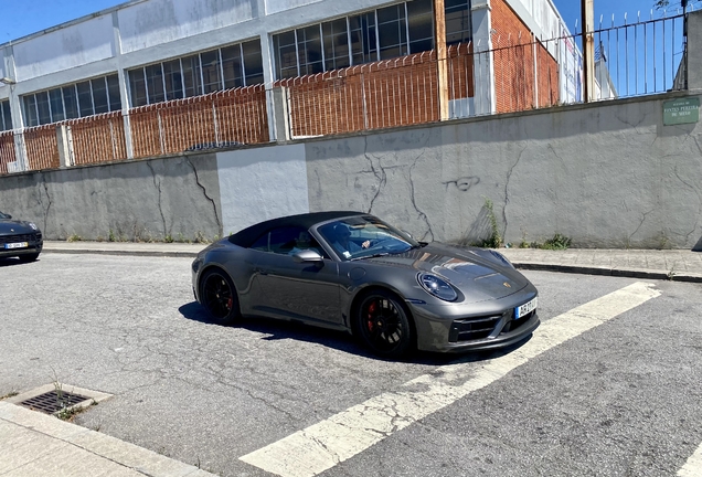 Porsche 992 Carrera 4 GTS Cabriolet