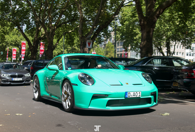 Porsche 992 GT3 Touring