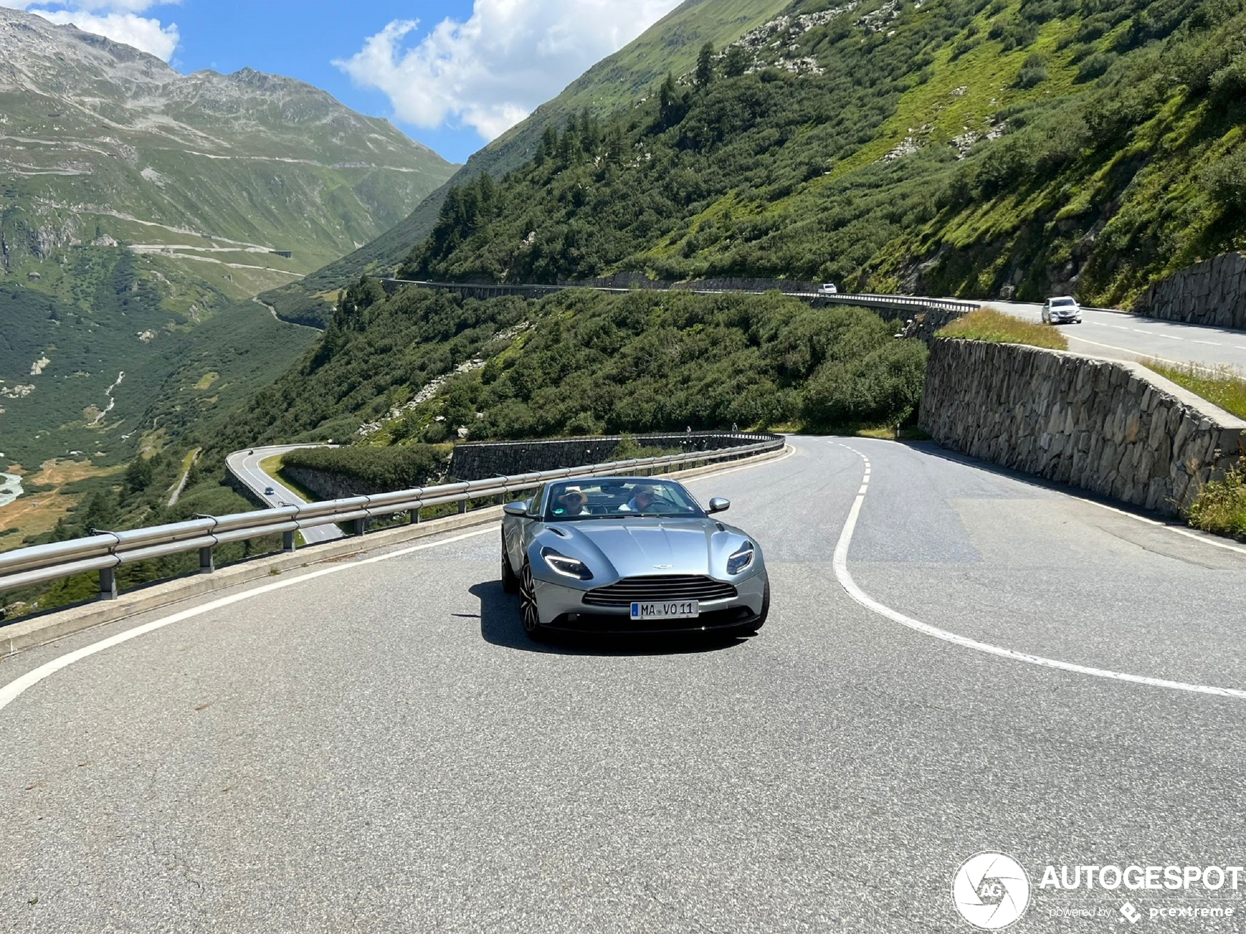 Aston Martin DB11 V8 Volante