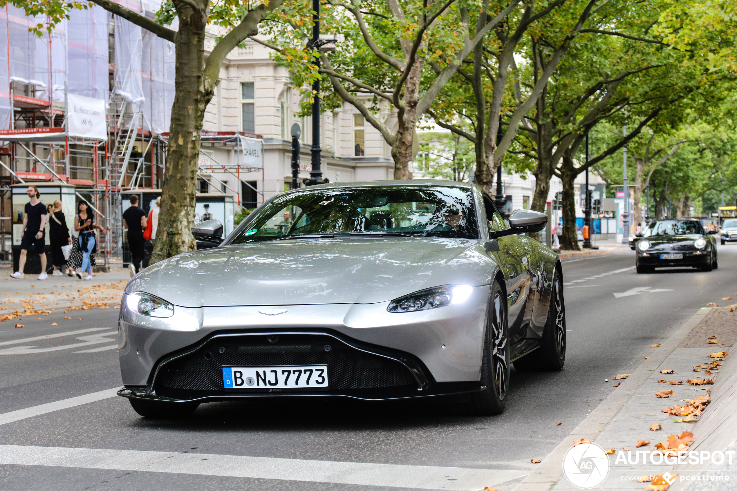 Aston Martin V8 Vantage 2018