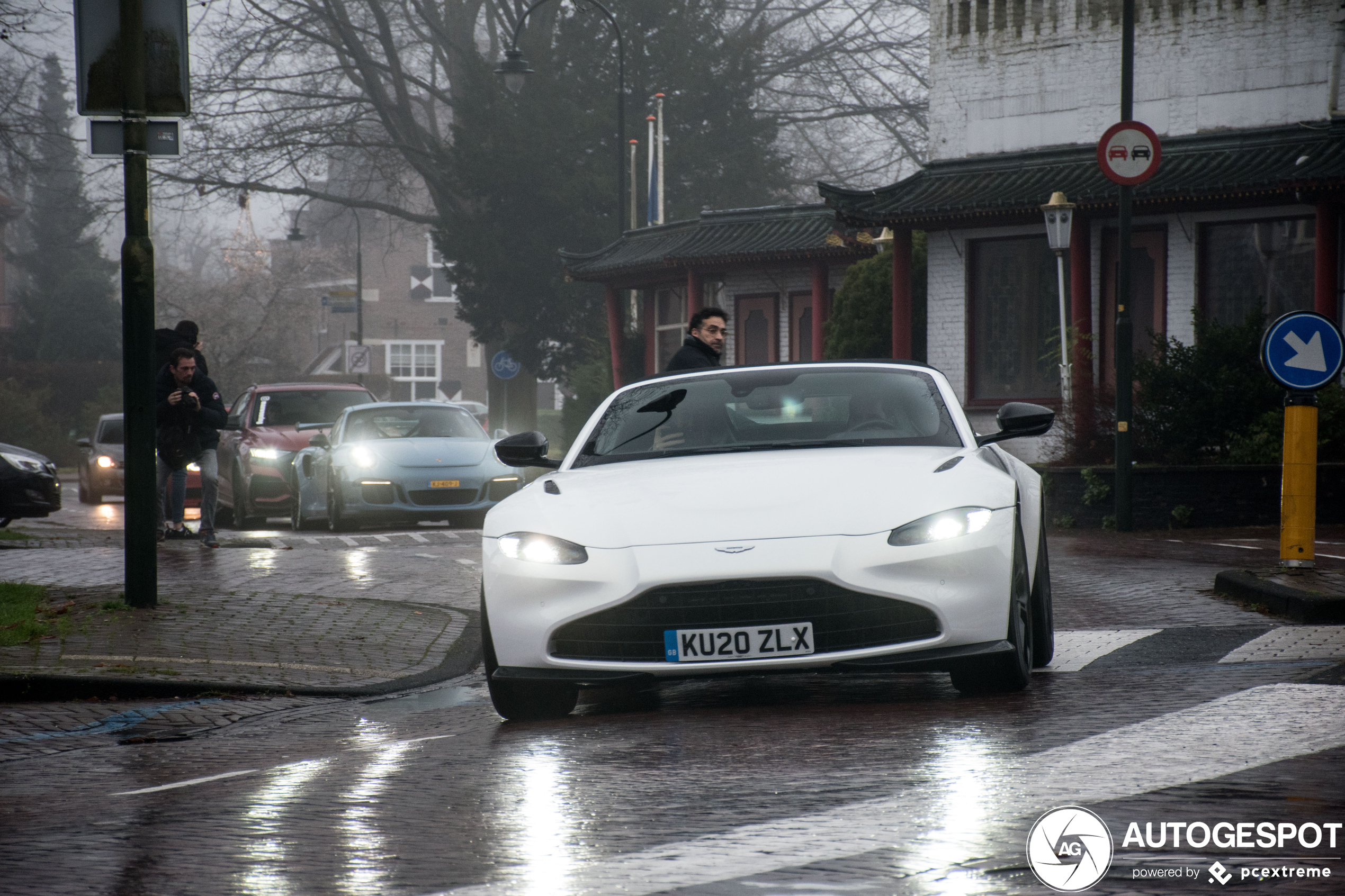 Aston Martin V8 Vantage Roadster 2020