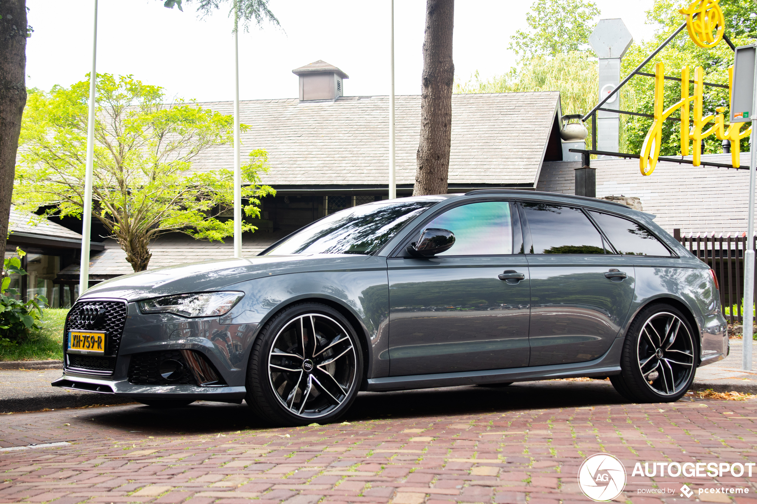 Audi RS6 Avant C7 2015