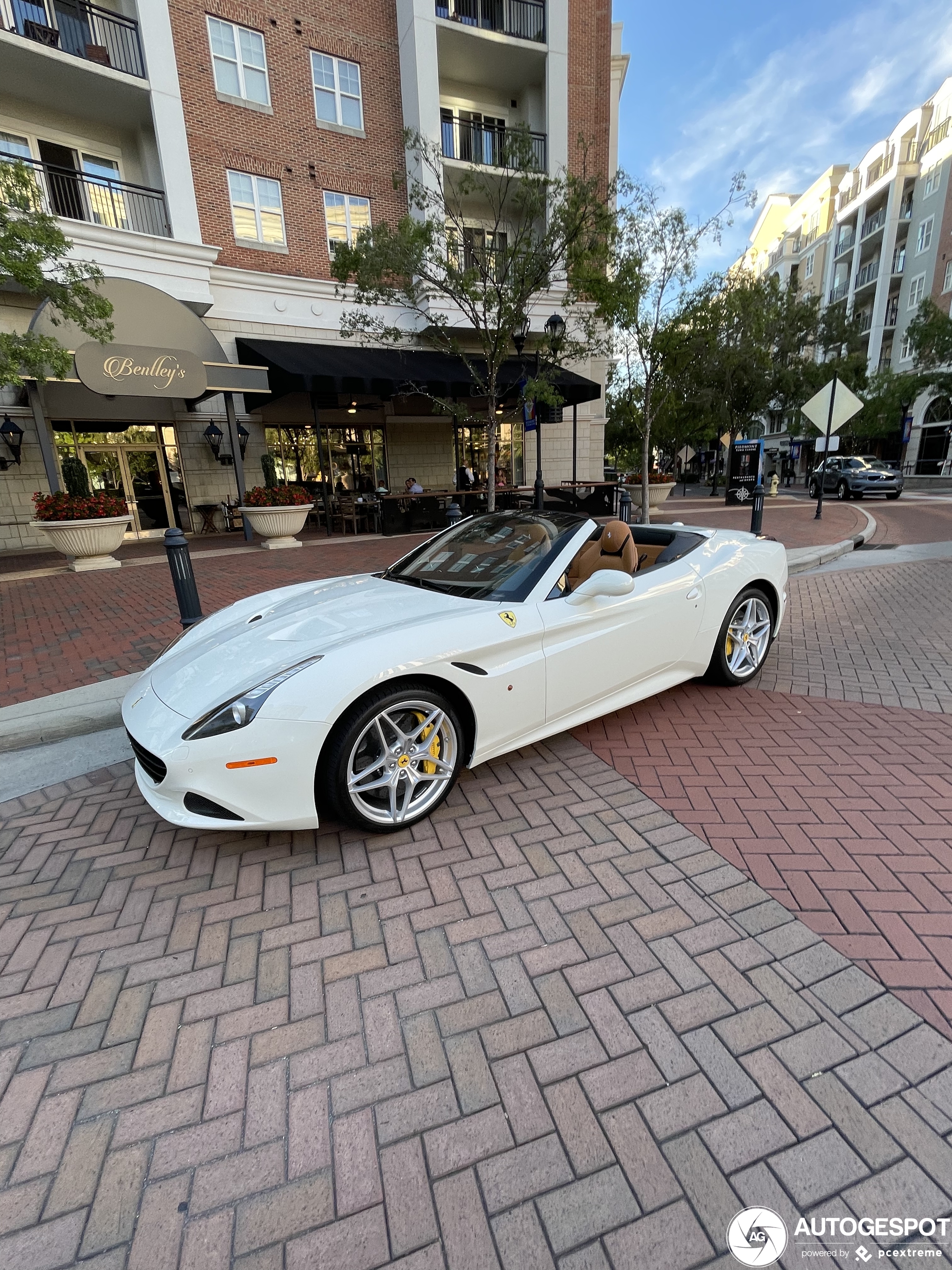 Ferrari California T