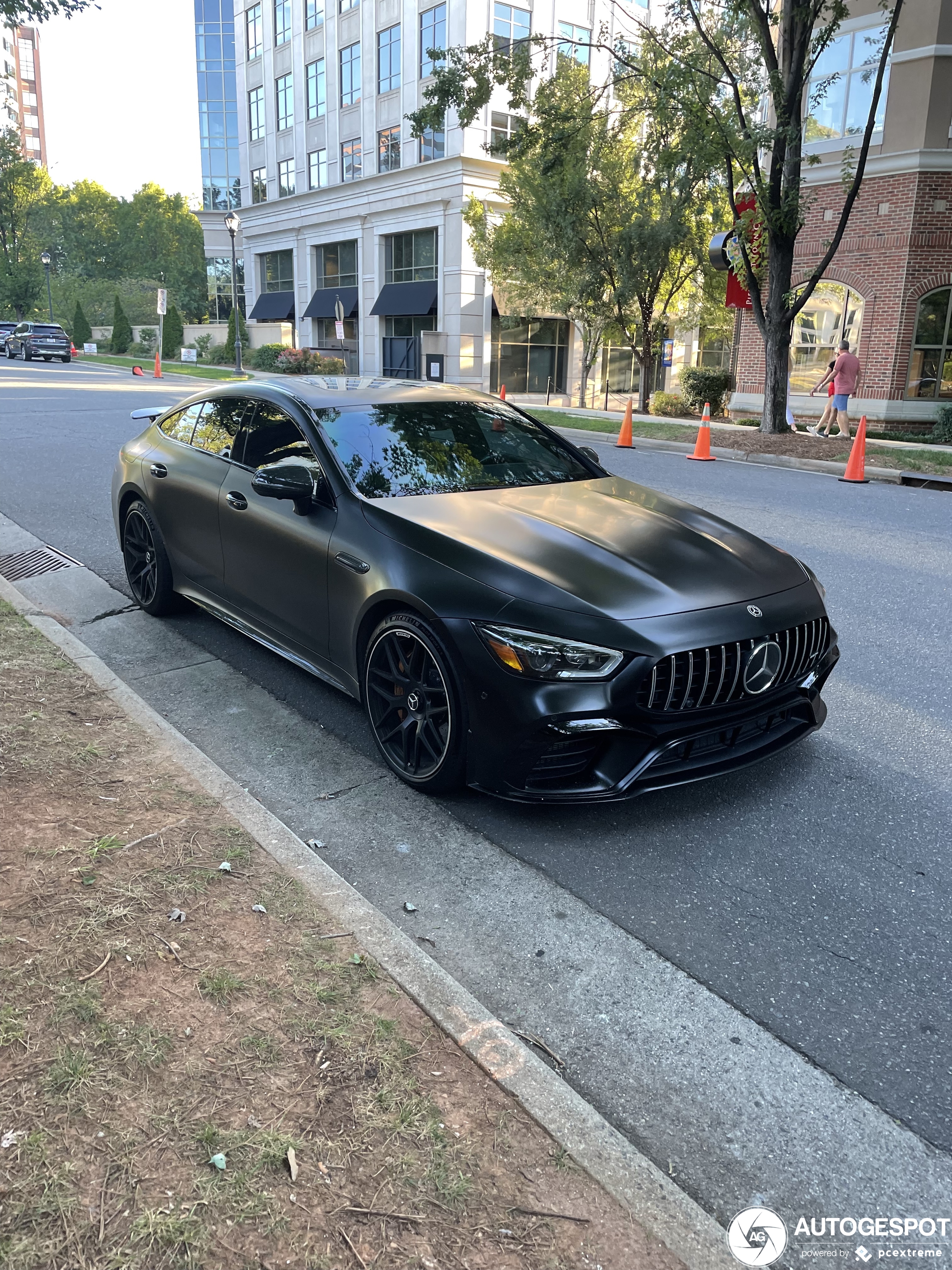 Mercedes-AMG GT 63 S X290