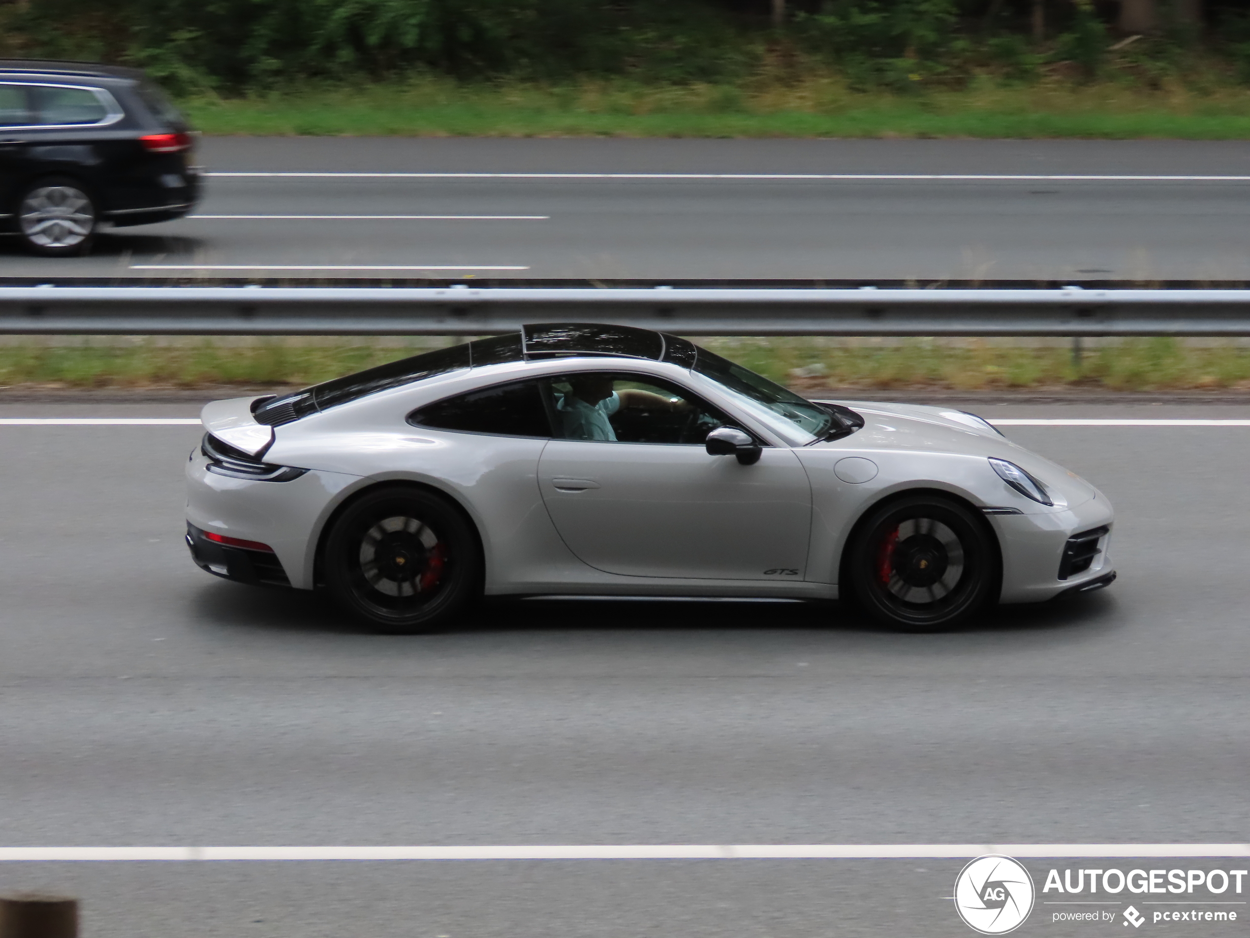 Porsche 992 Carrera GTS