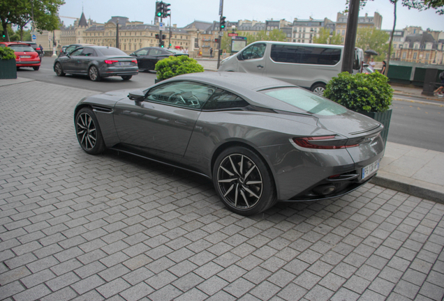 Aston Martin DB11 V8