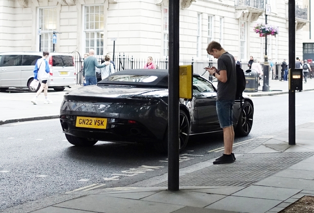 Aston Martin DB11 V8 Volante