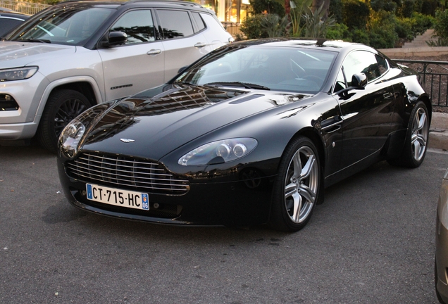 Aston Martin V8 Vantage