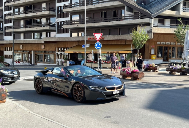 BMW i8 Roadster Ultimate Sophisto Edition