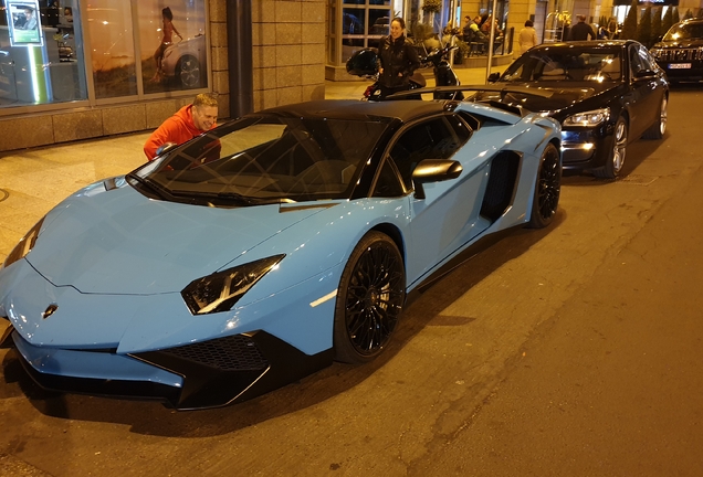 Lamborghini Aventador LP750-4 SuperVeloce Roadster