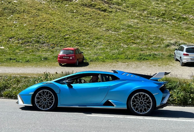 Lamborghini Huracán LP640-2 STO