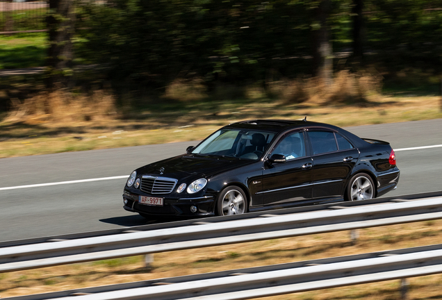 Mercedes-Benz E 63 AMG