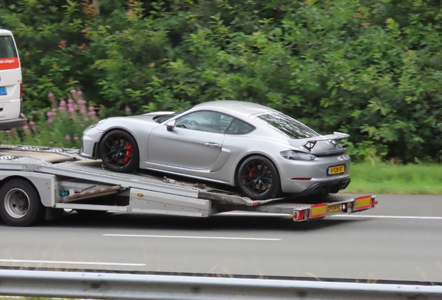 Porsche 718 Cayman GT4