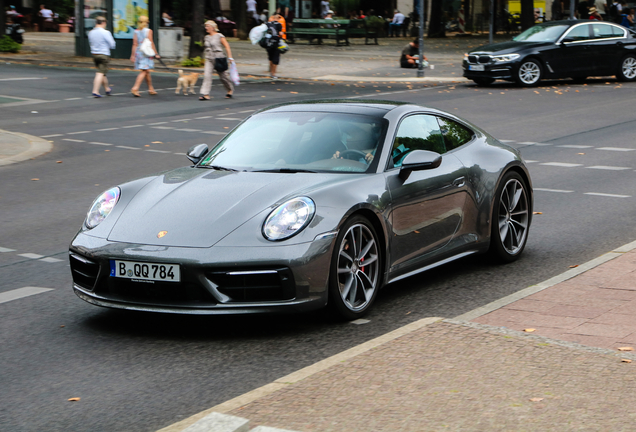 Porsche 992 Carrera 4S