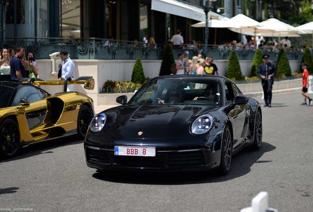 Porsche 992 Carrera 4S