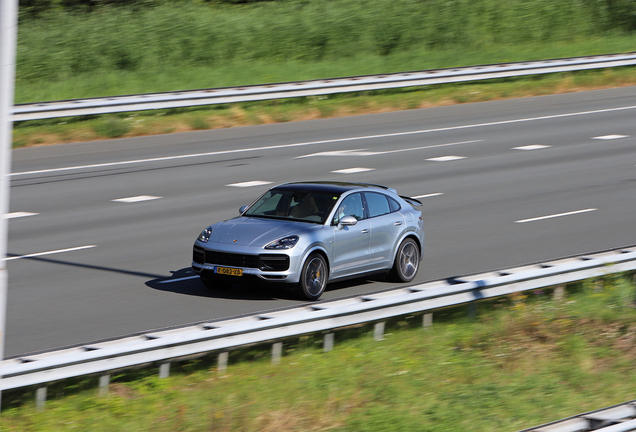 Porsche Cayenne Coupé Turbo S E-Hybrid