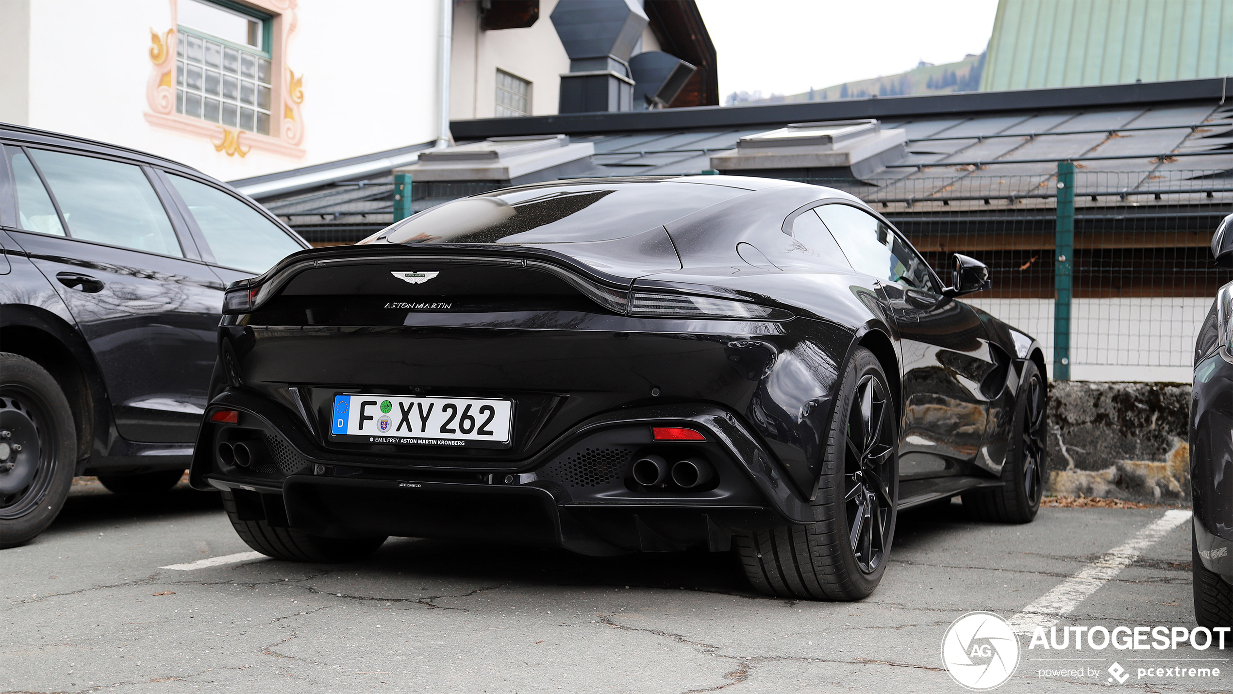 Aston Martin V8 Vantage 2018