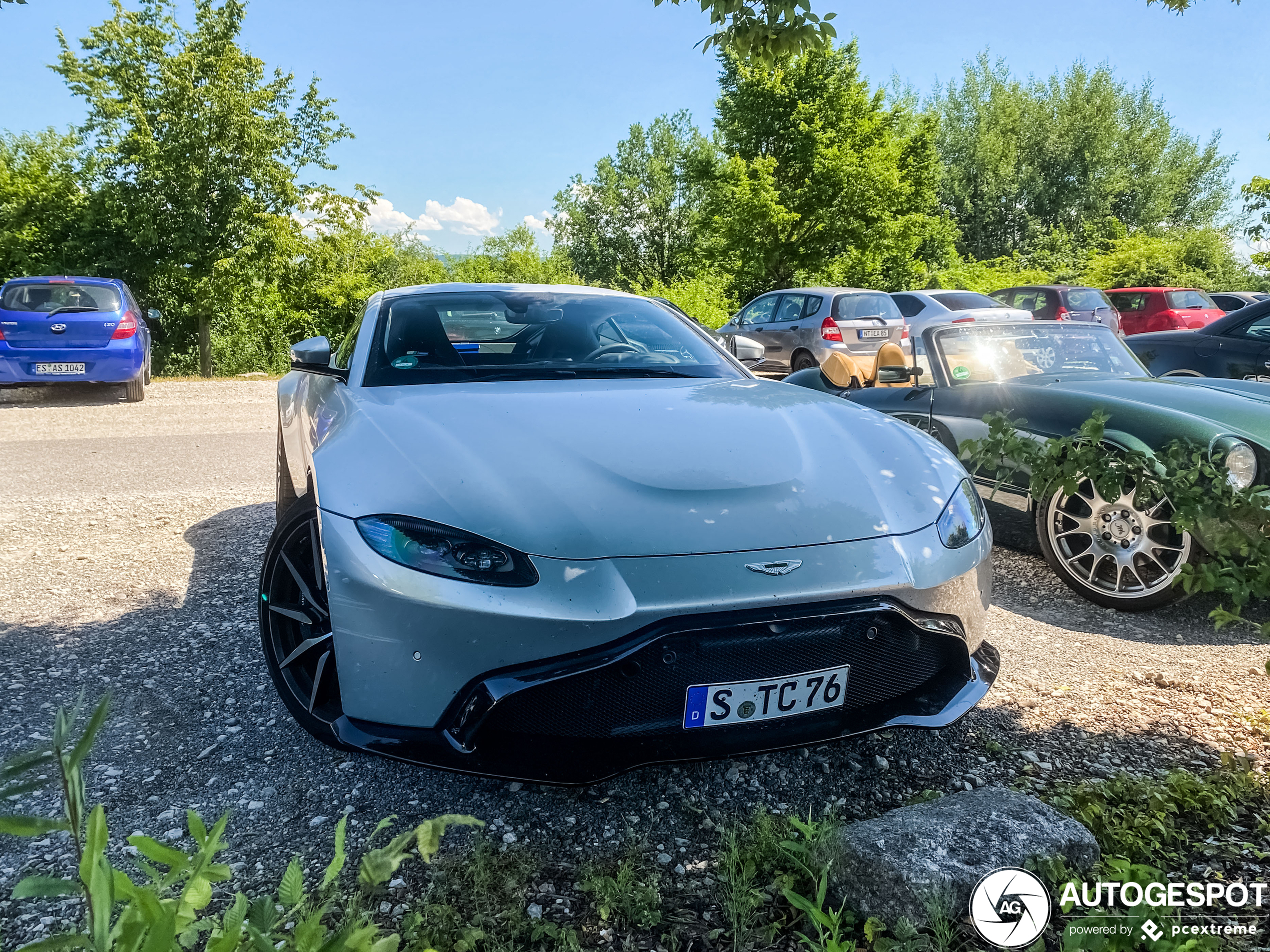 Aston Martin V8 Vantage 2018