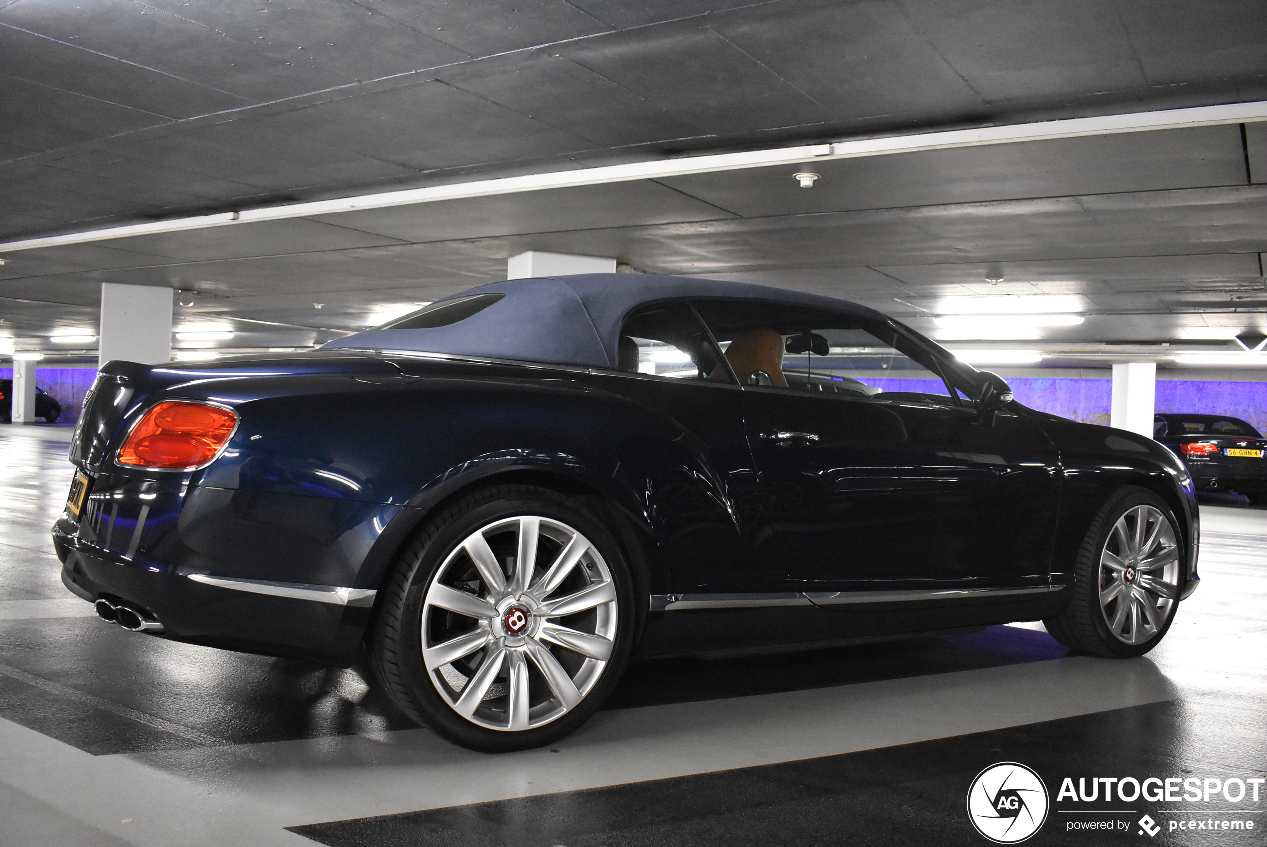 Bentley Continental GTC V8