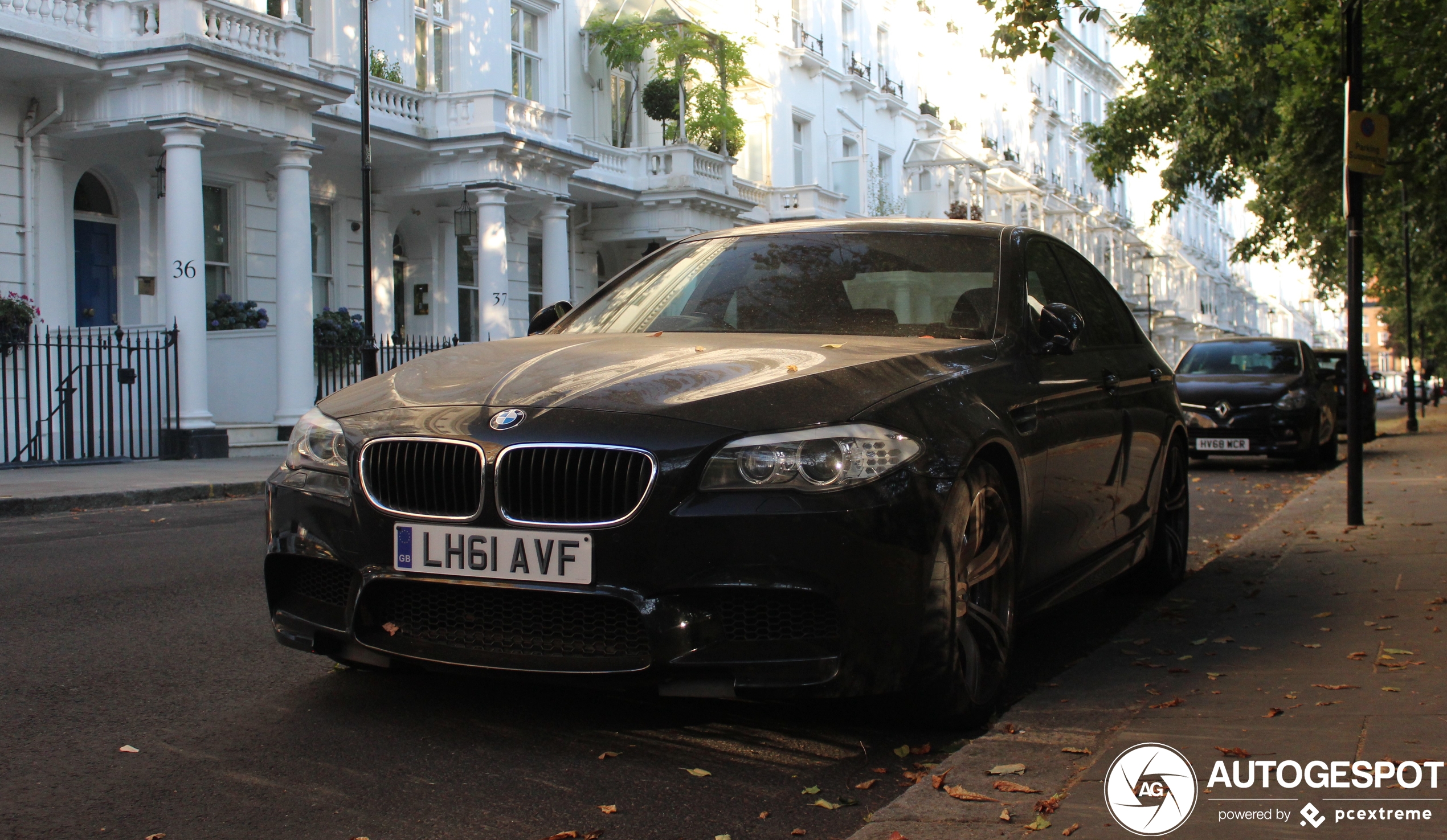 BMW M5 F10 2011