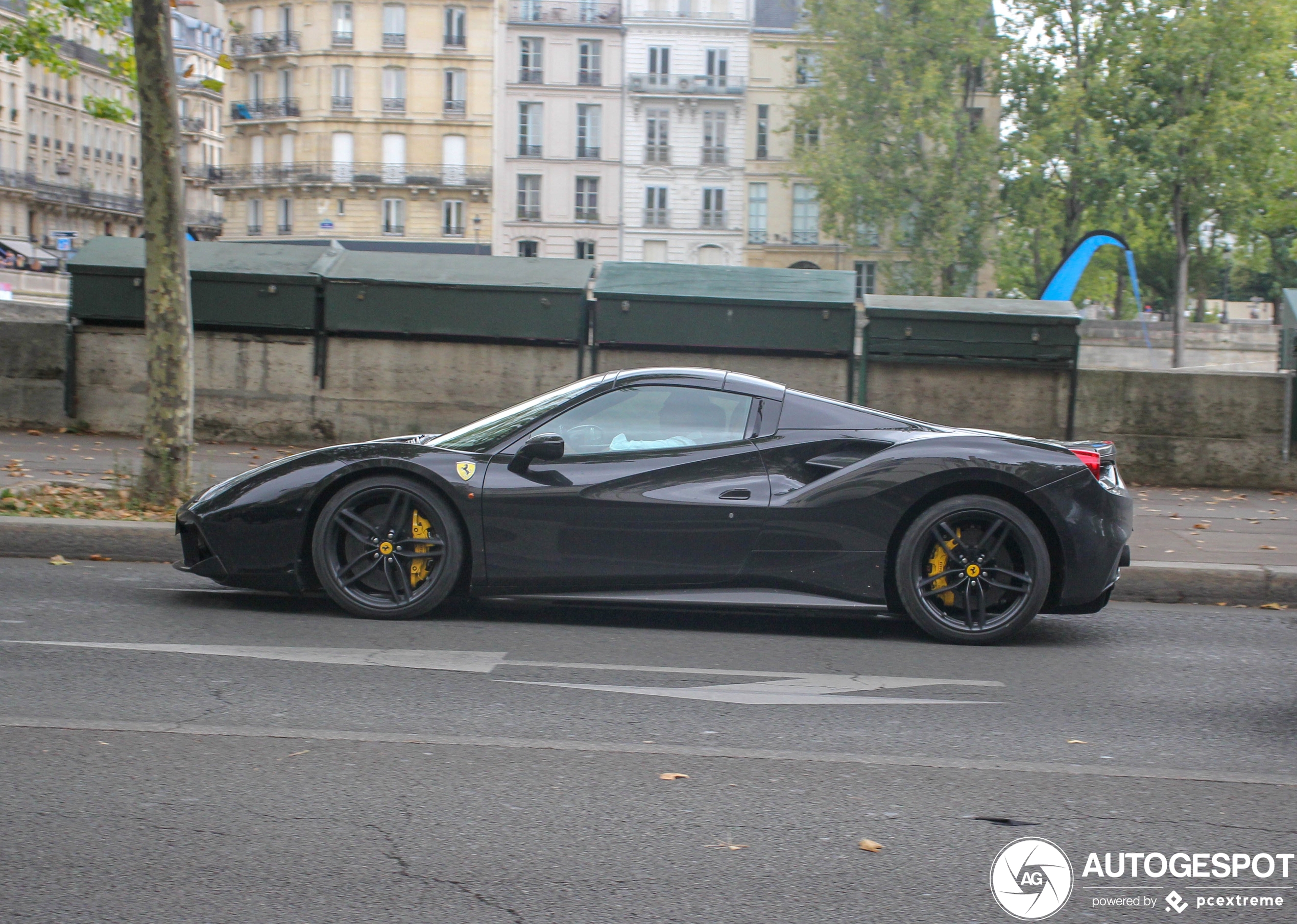 Ferrari 488 Spider