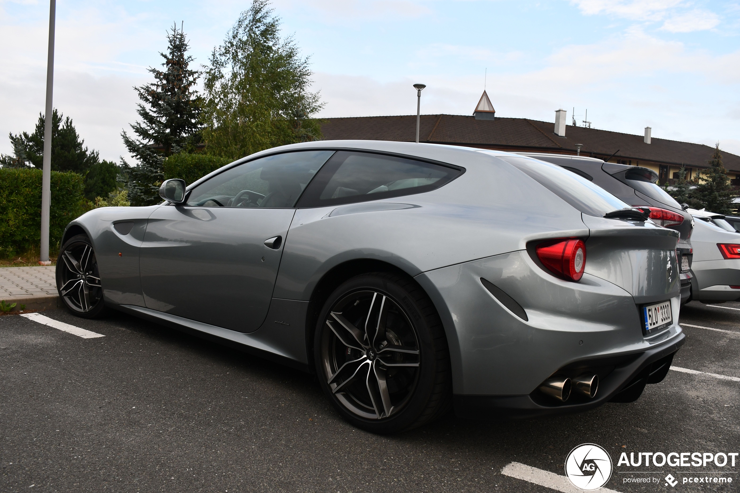 Ferrari FF