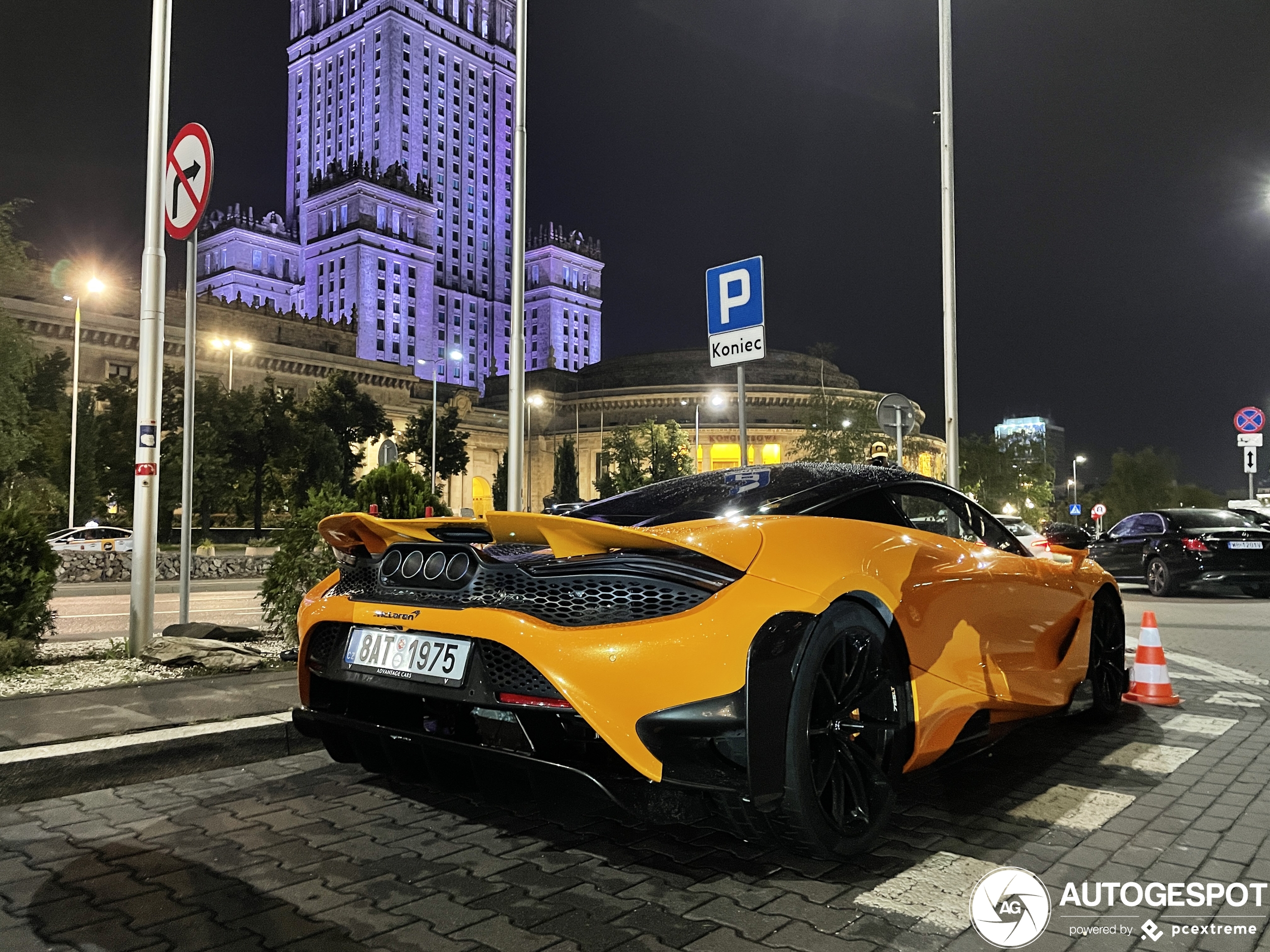 McLaren 765LT