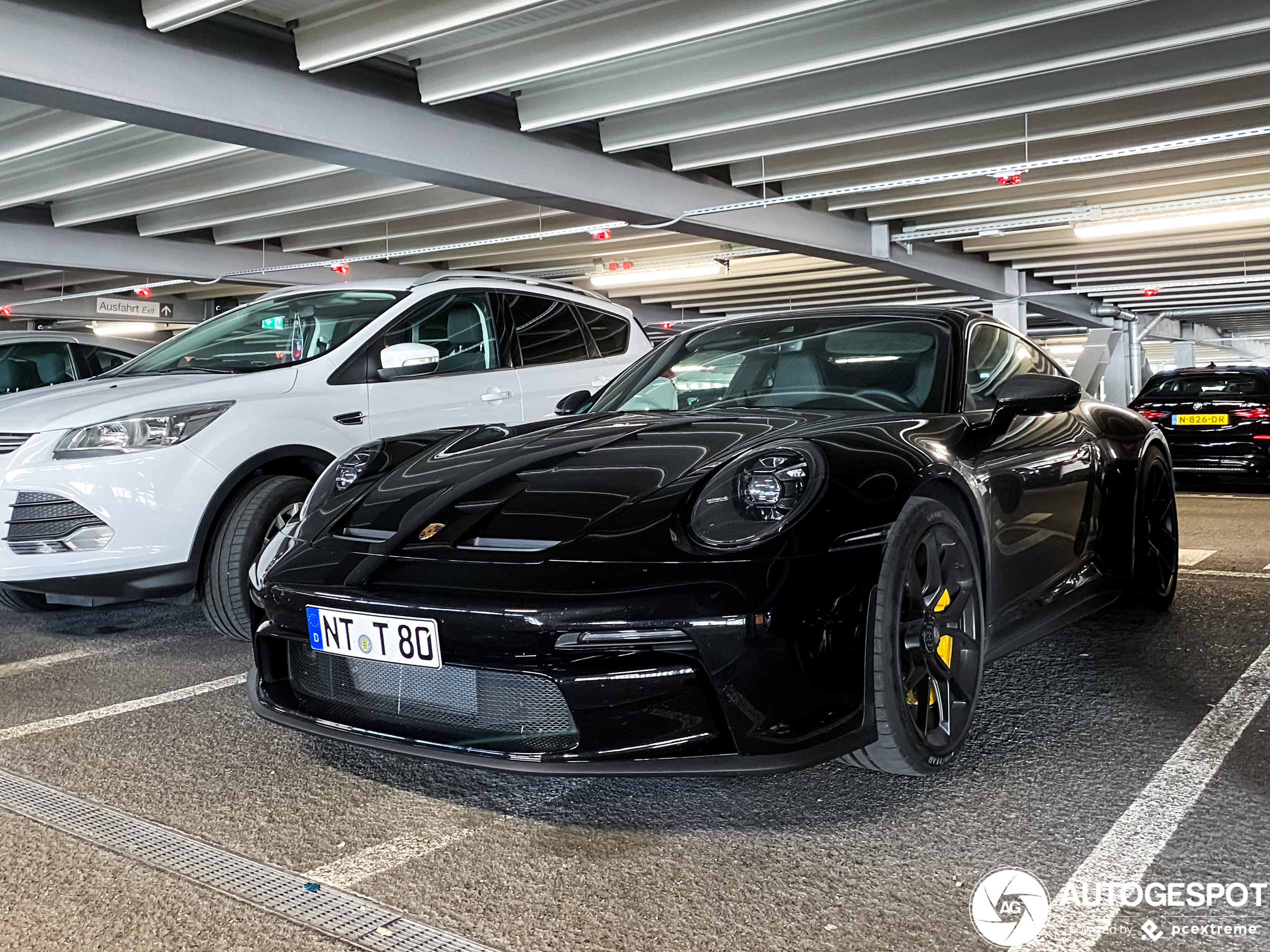 Porsche 992 GT3 Touring