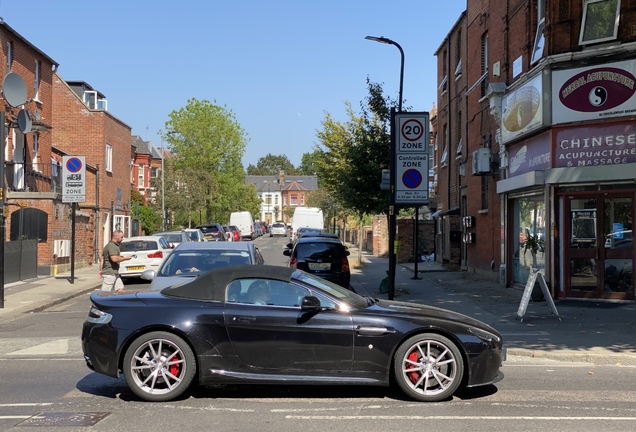 Aston Martin V8 Vantage Roadster 2012