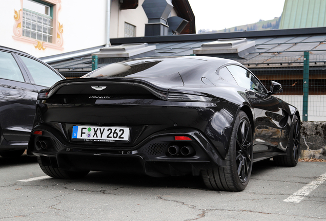 Aston Martin V8 Vantage 2018