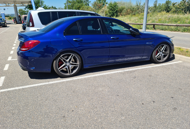 Mercedes-AMG C 63 S W205