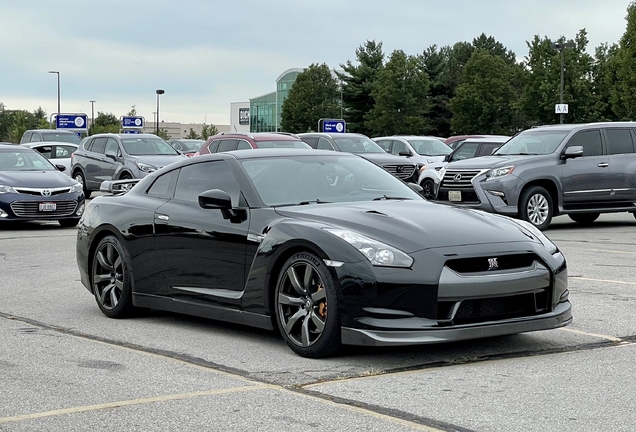 Nissan GT-R