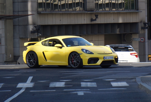 Porsche 718 Cayman GT4