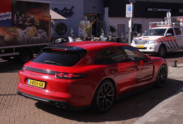 Porsche 971 Panamera GTS Sport Turismo