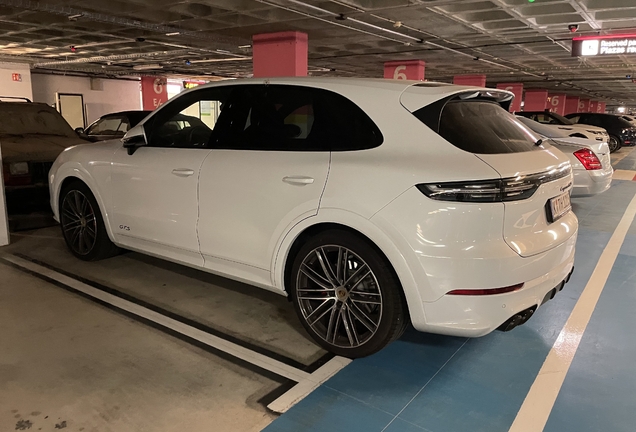 Porsche 9YA Cayenne GTS