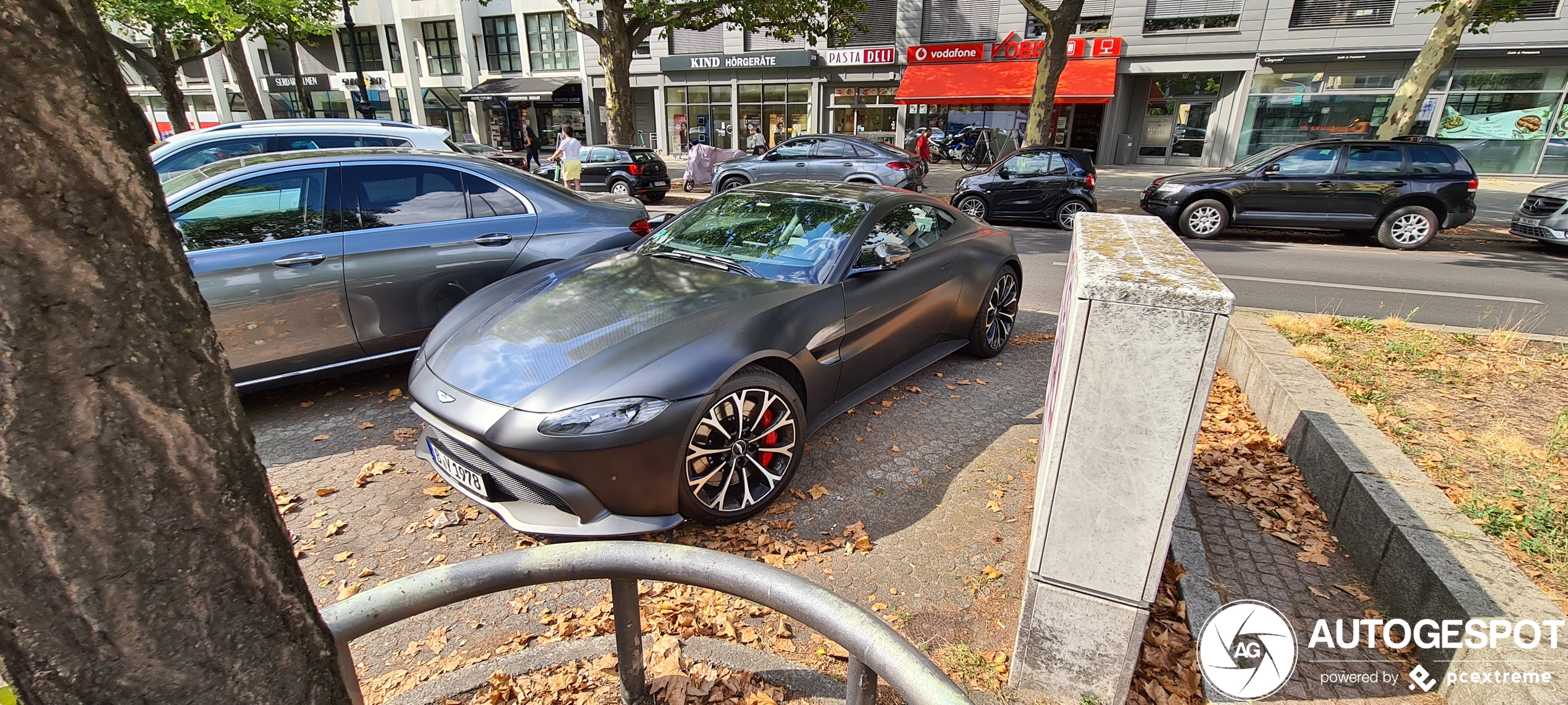 Aston Martin V8 Vantage 2018