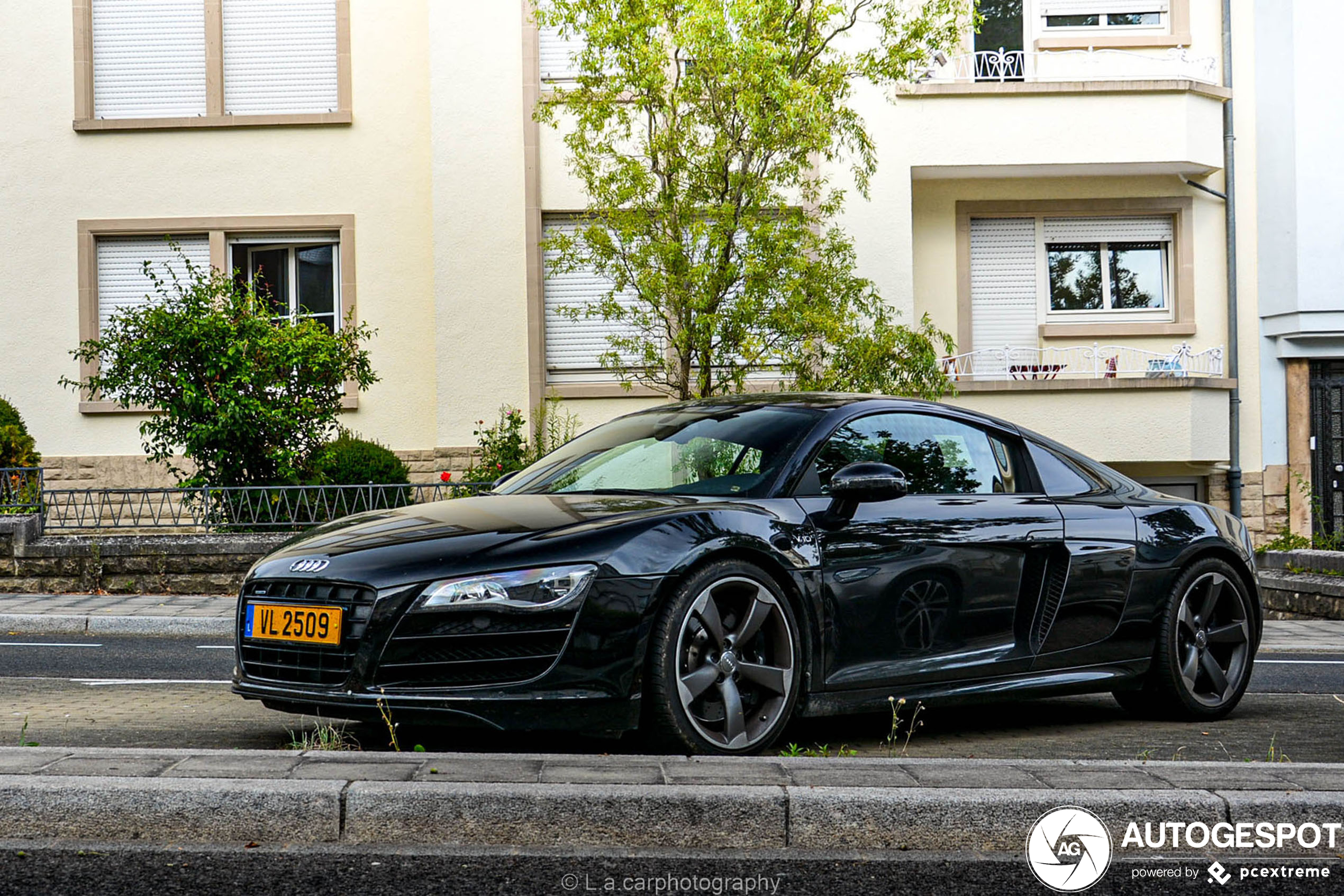 Audi R8 V10