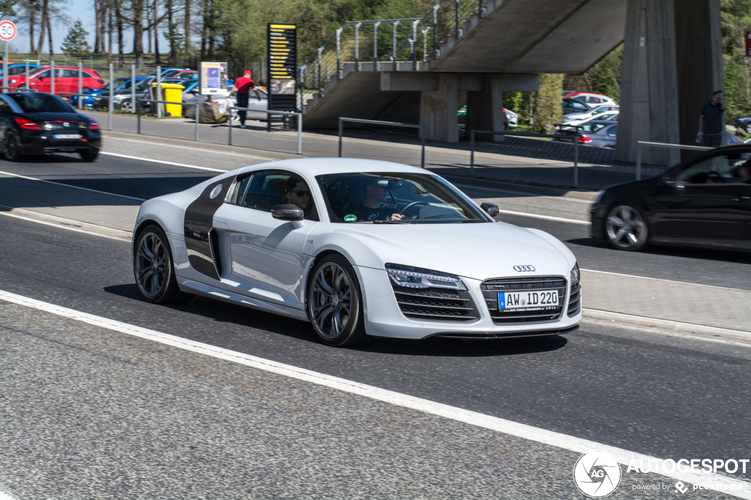 Audi R8 V10 Plus 2013