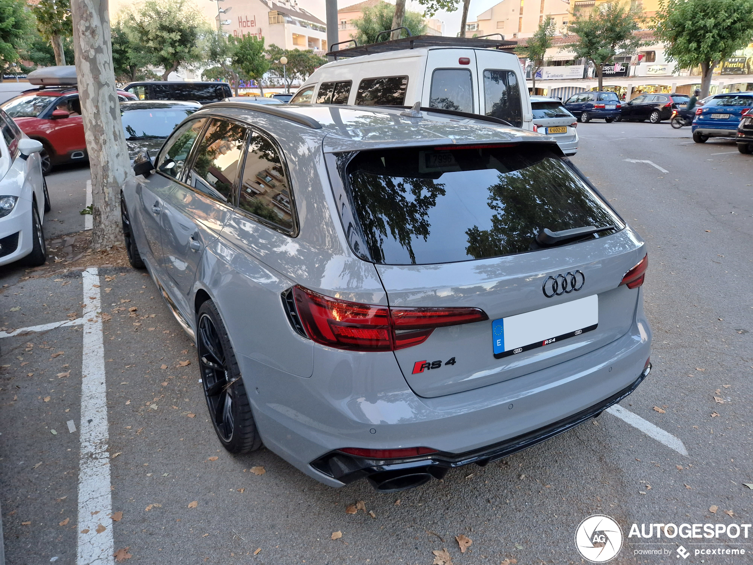 Audi RS4 Avant B9