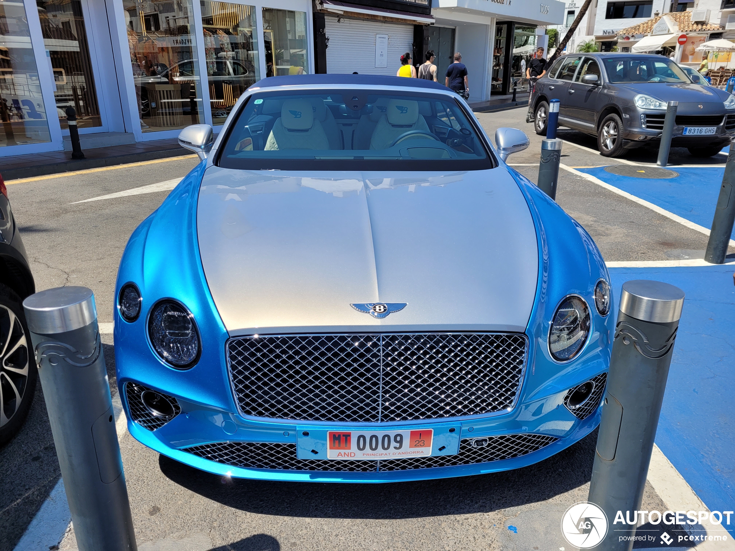 Bentley Continental GTC 2019