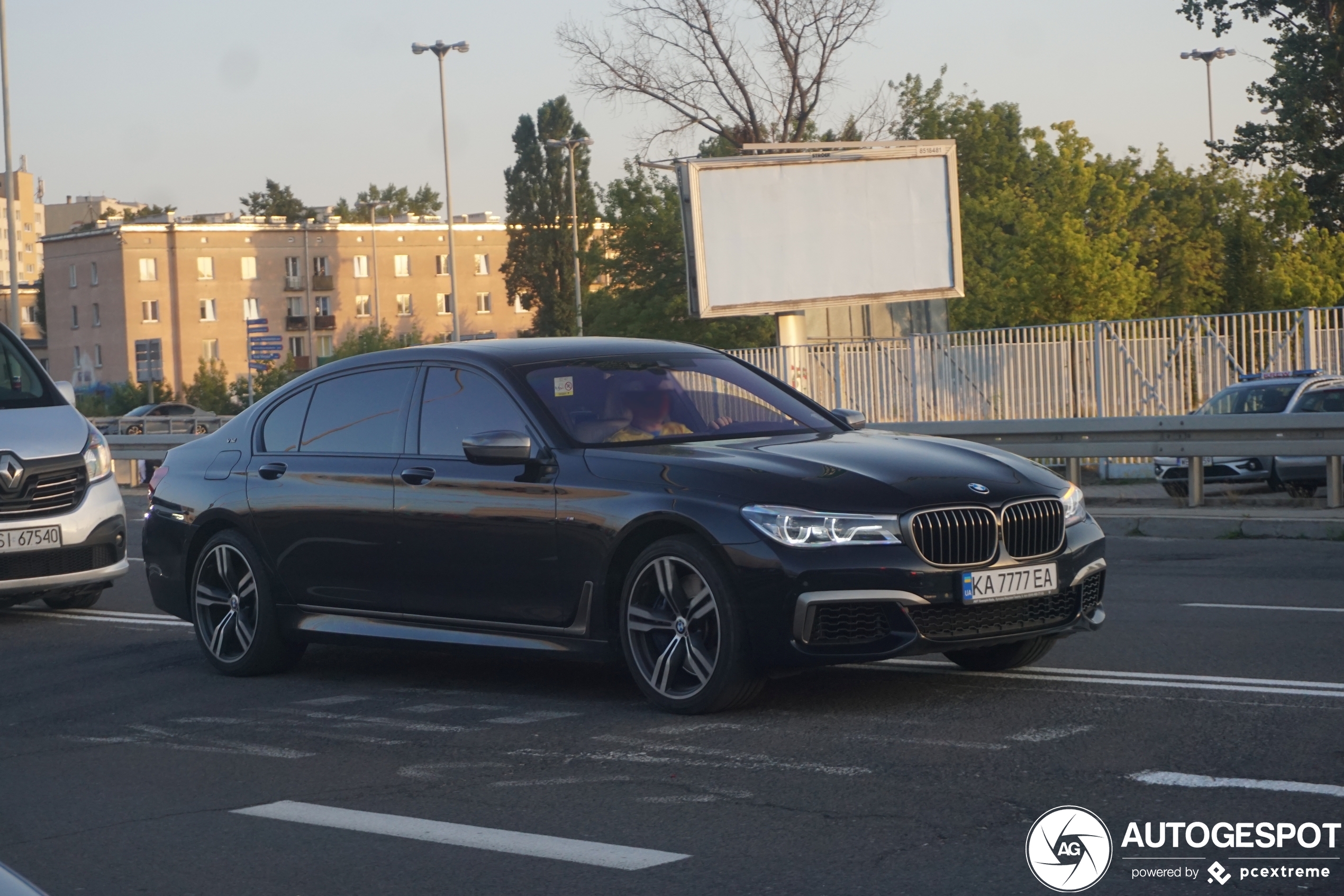 BMW M760Li xDrive