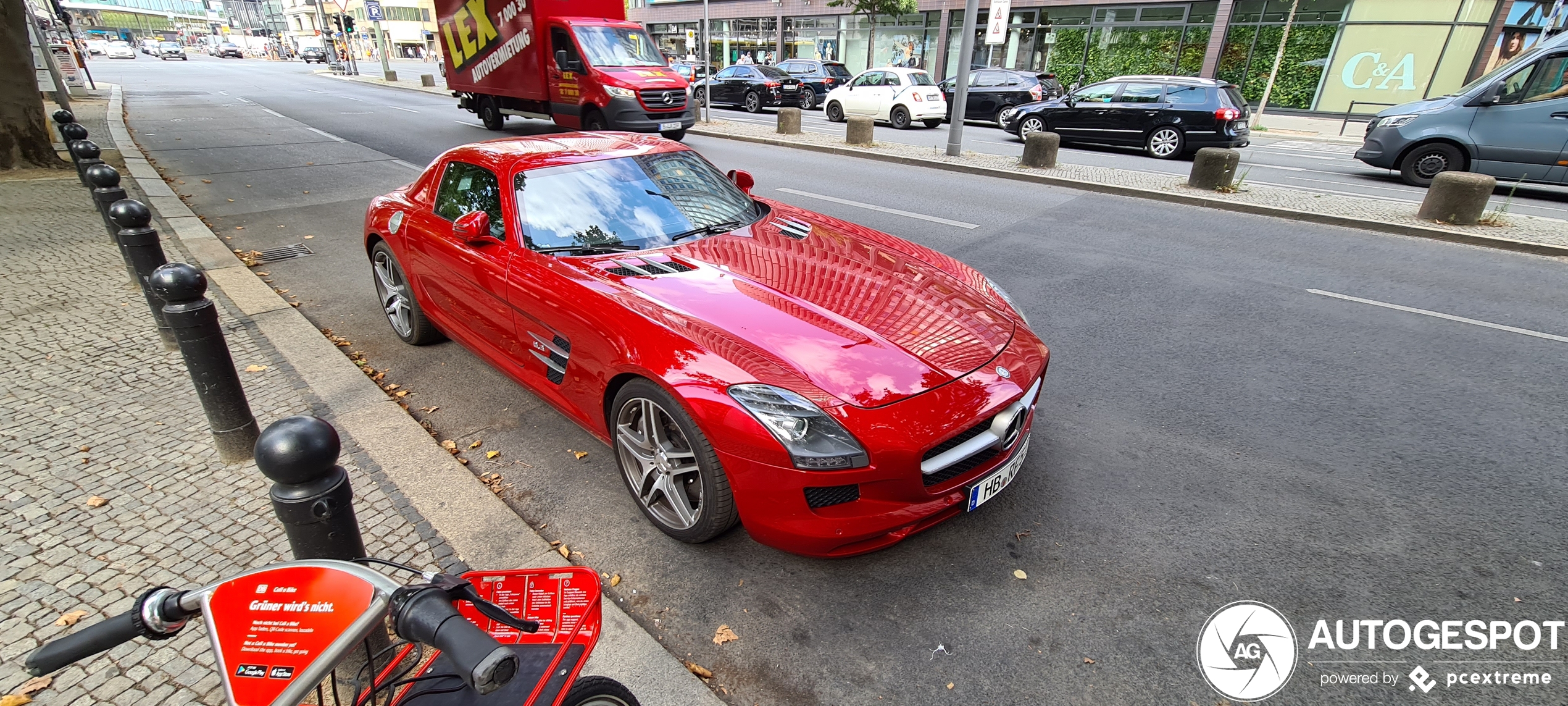 Mercedes-Benz SLS AMG