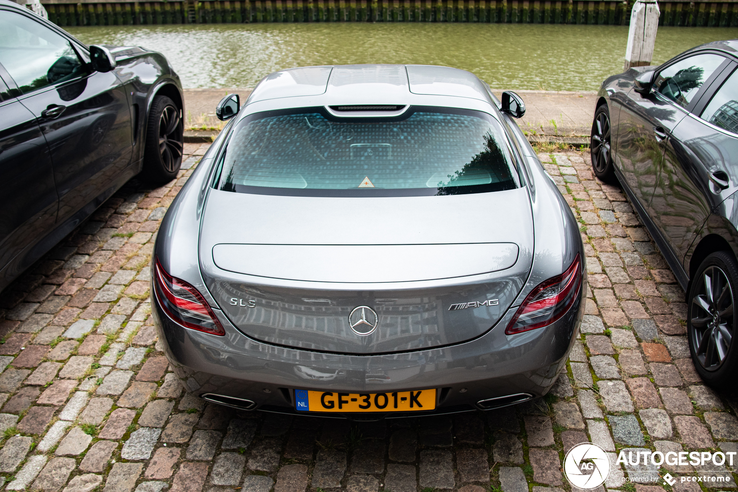 Mercedes-Benz SLS AMG